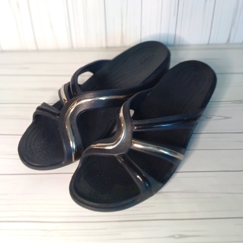 Crocs Sanrah Black and Silver Sandals